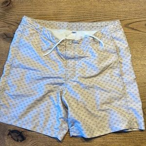 Southern Tide Skipjack bathing suit. 7 inch inseam. Khaki colorway